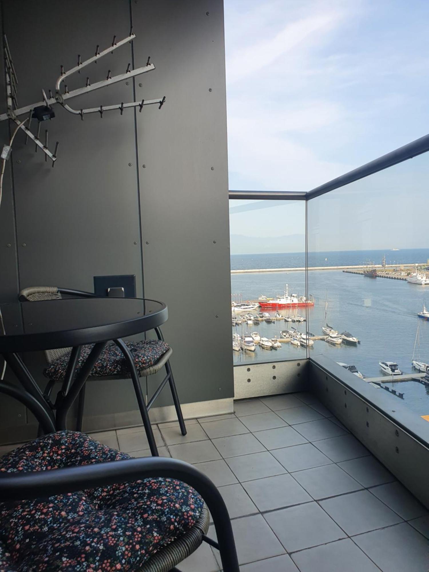 Sea Towers Gdyniaアパートメント エクステリア 写真